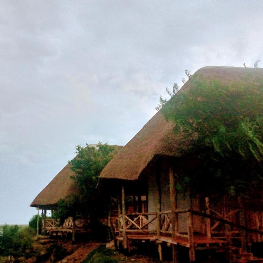 Tembo Safari Lodge Katunguru Buitenkant foto