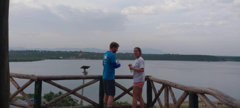 Tembo Safari Lodge Katunguru Buitenkant foto